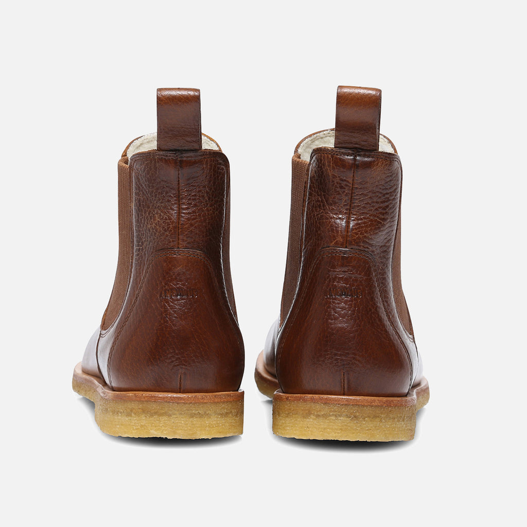 lined chelsea boots