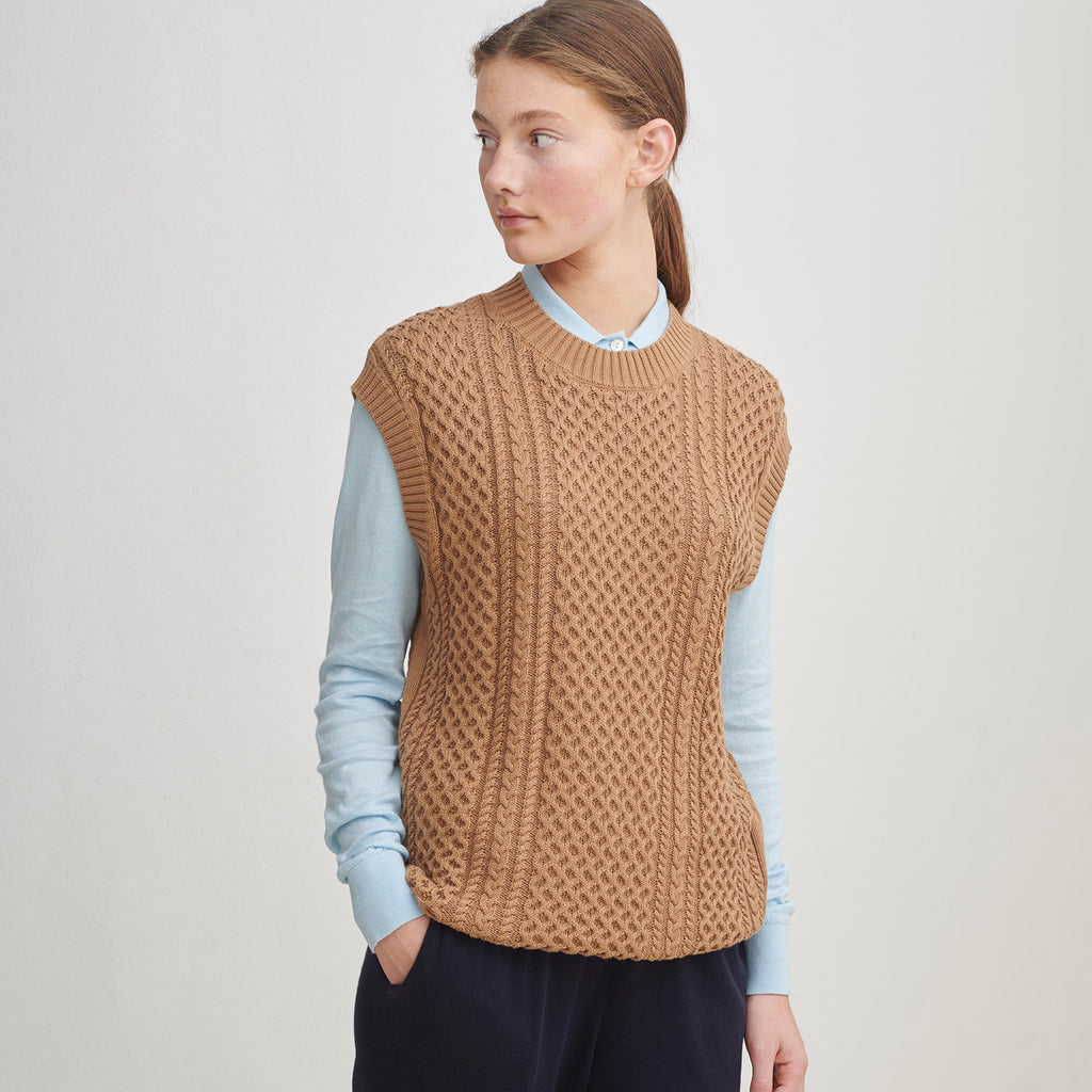 Women's Organic Cotton Cable Vest Camel – MamaOwl