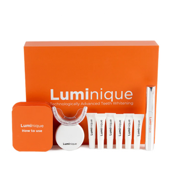 LM-01 Teeth Whitening Kit no background.png__PID:8d188324-4543-4d60-ba56-125833bc3dc4