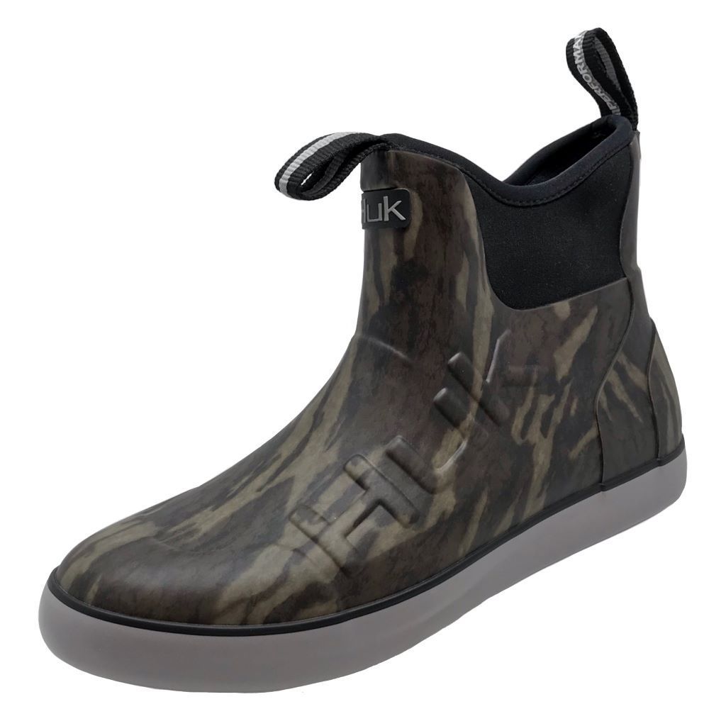 huk water boots