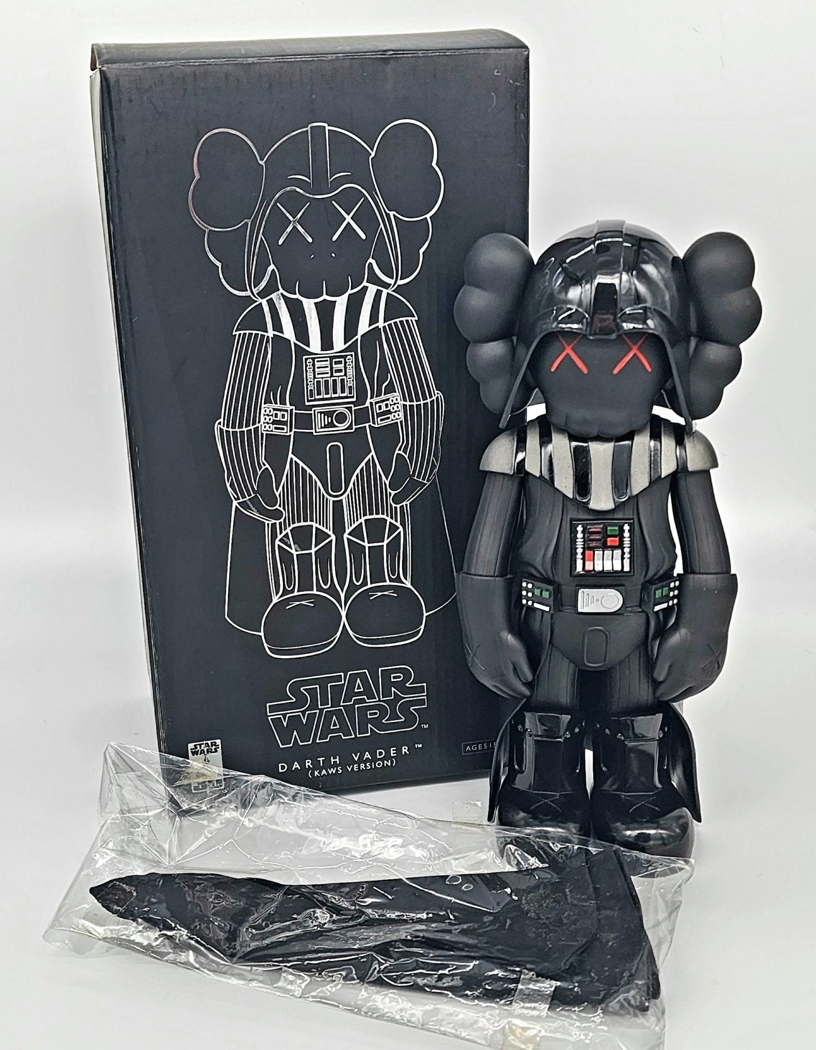 新品入荷 KAWS Original Fake ロゴステッカー カウズ オリジナル