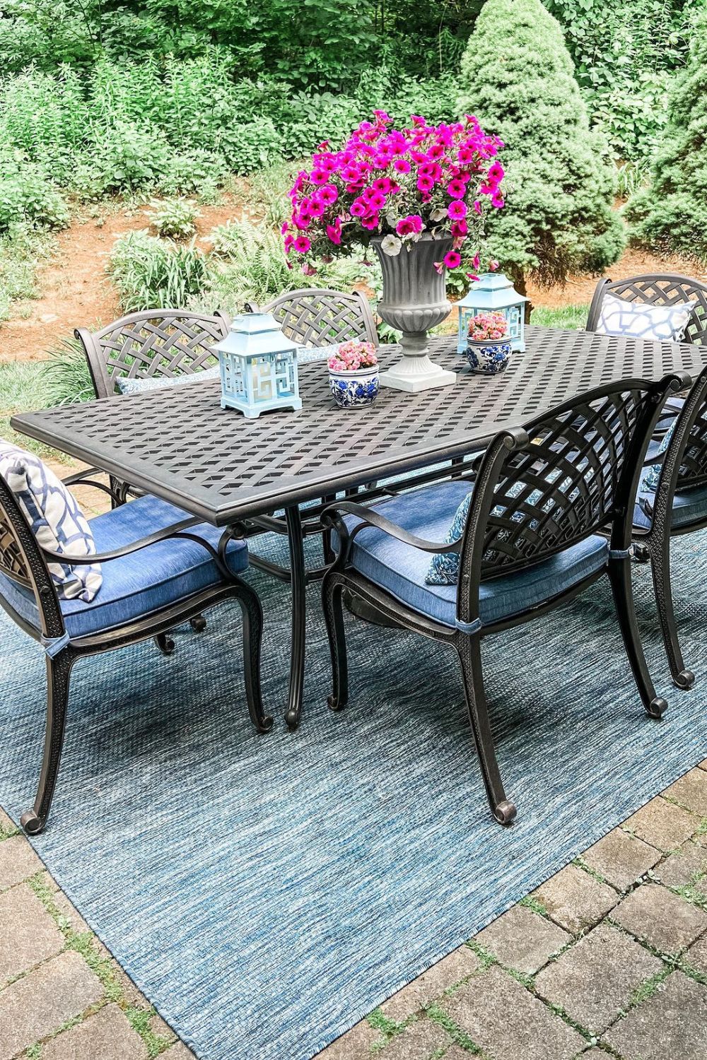 Enhance Your Outdoor Space: Styling with Décor and Outdoor Rugs