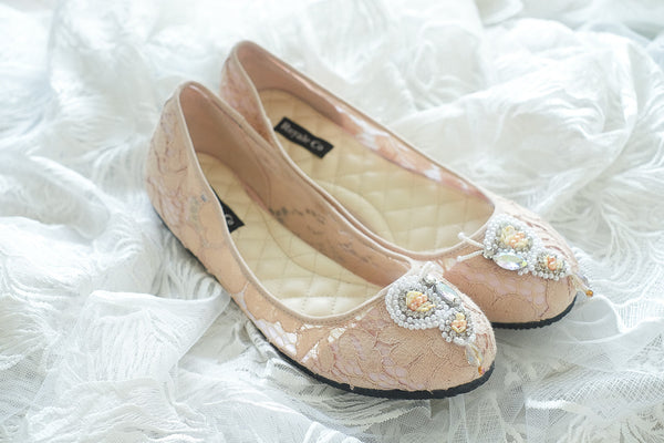 LACE POINTED FLAT SHOES WITH BUTTERFLY 
