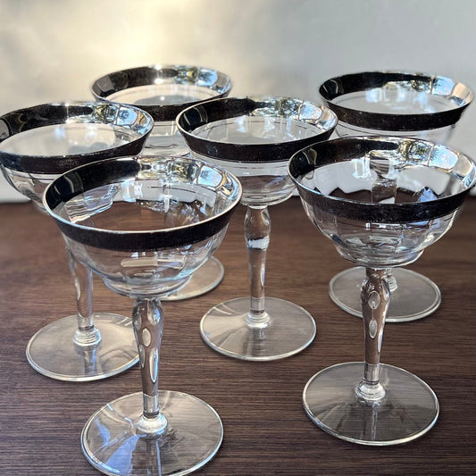 Platinum Rim Crystal Wine Glasses – Set of 8 – #2290 – It's Bazaar on 21st  Street