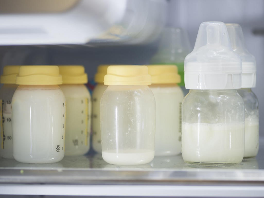 Cleaning Infant Feeding Items by Hand