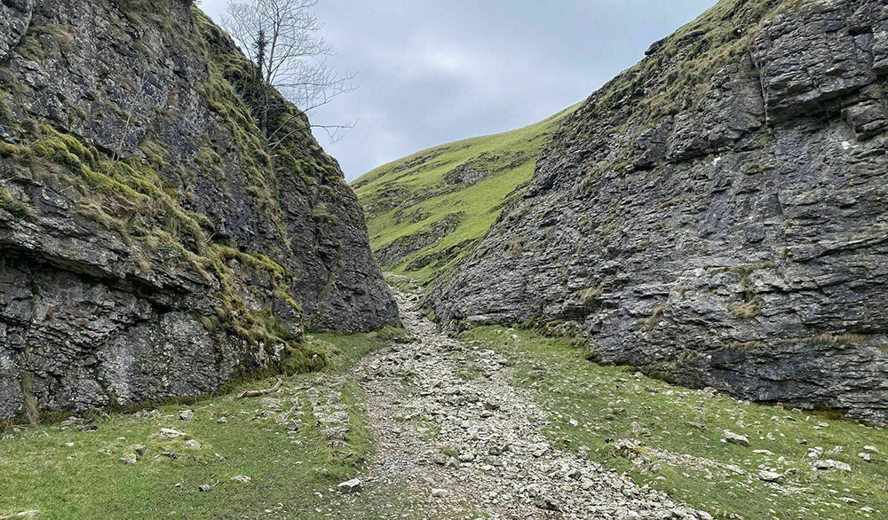 Winnats Pass, Mam Tor to Cave Dale – Peak District