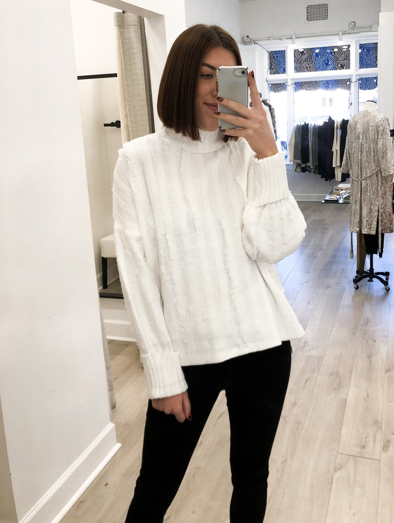 Hadley Destroyed Turtleneck Sweater in White– LADYCO