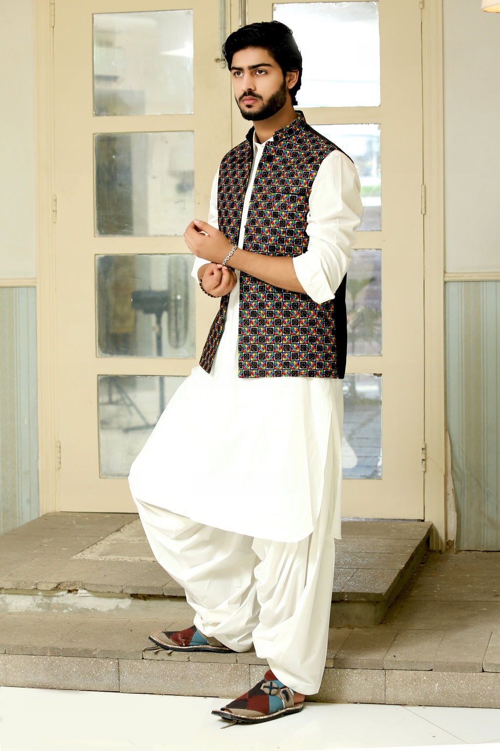 Pakistani Men Balochi Dress Traditional Style Collection – Meerdeal –  Culture Meri Pehchan