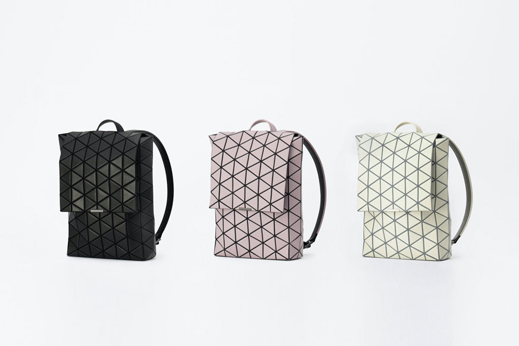 アイテムのご紹介「FLAP BACKPACK」 – isseymiyake.com