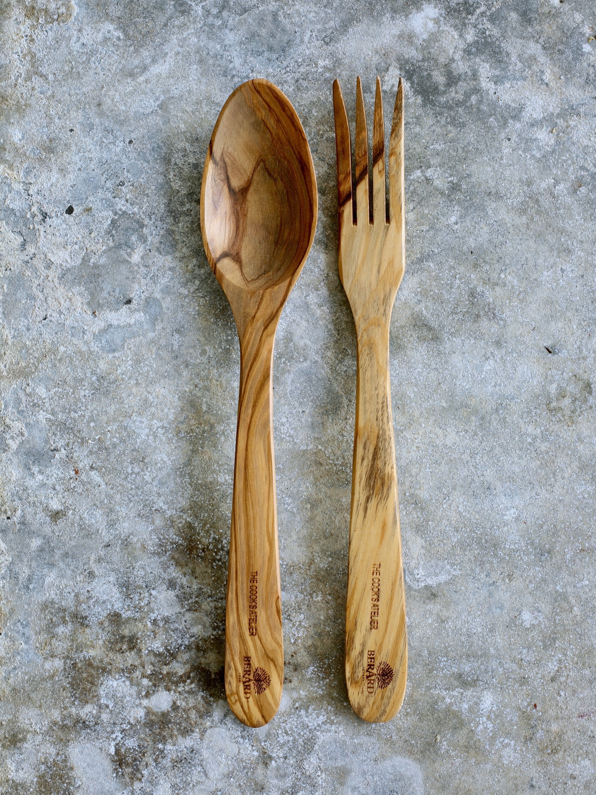 Berard Olive Wood Curved Spatula