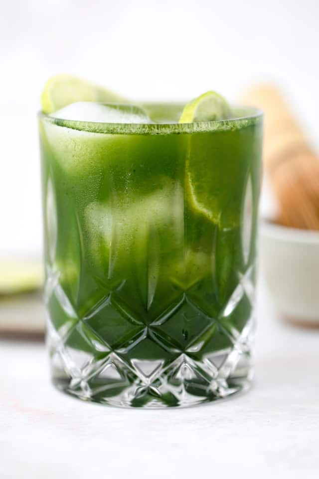 alkalising super greens glass photo