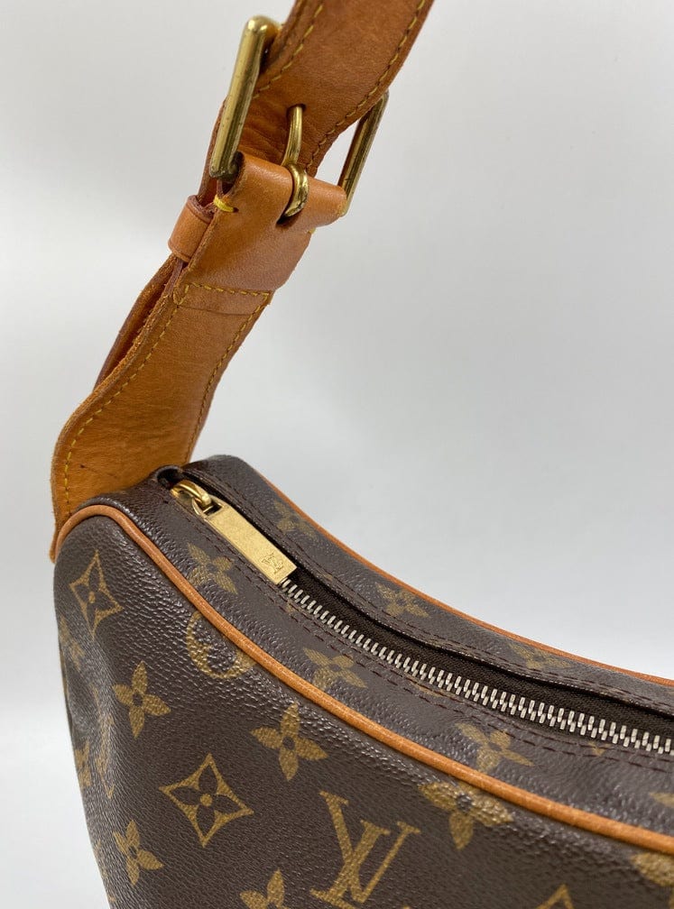 Louis Vuitton Monogram Croissant PM Shoulder Bag For Sale at 1stDibs  lv  croissant pm, louis vuitton croissant pm bag, croissant louis vuitton pm