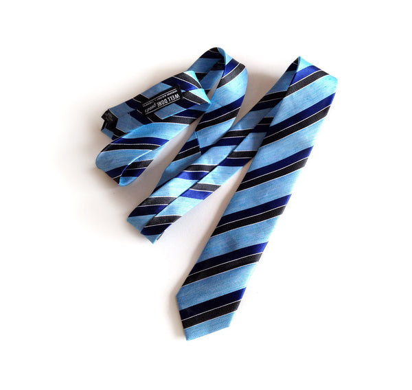 Blue Striped Linen Necktie. 