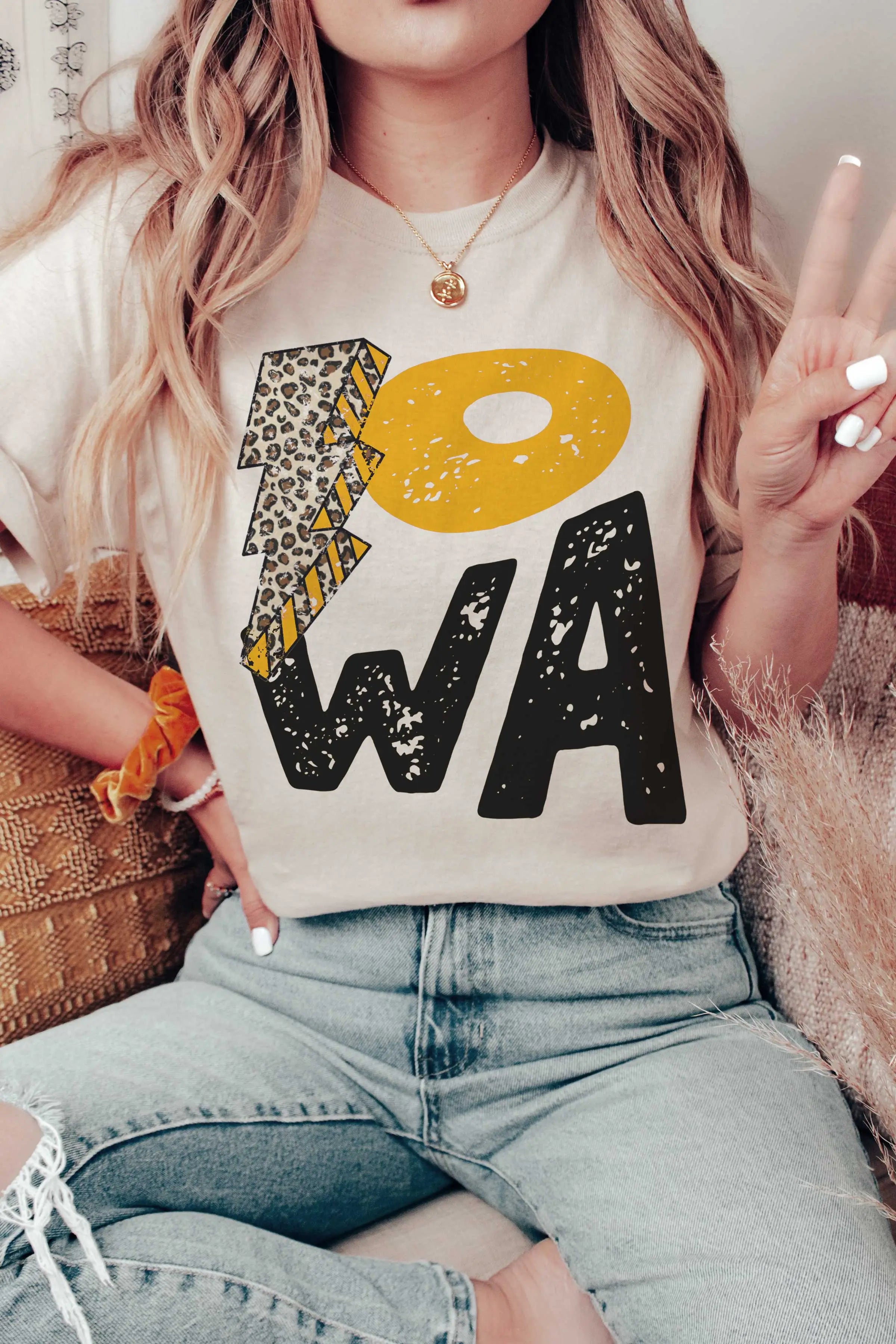 Leopard Lightning Iowa Graphic Tee
