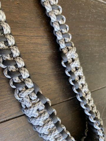 cobra lanyard with 550 middle interweave