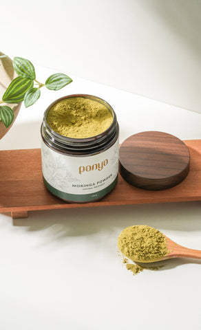 Panya Moringa Powder Supplement: vegan, 100% finely ground leaves for immune system boosting, anti-inflammatory properties and abundant antioxidants.