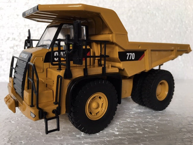 CAT 797F Tier 4 Mining Truck. Scale 1:50