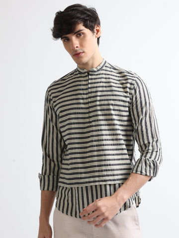 DINHHEHUO Men's Zipper Shirt with Hidden Zipper Fake Buttons