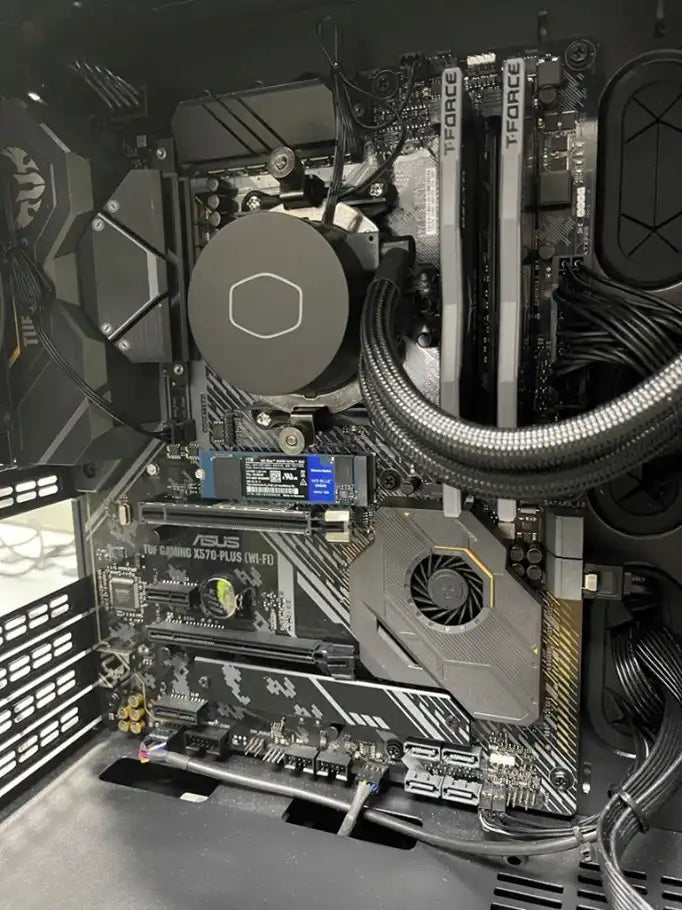 Troubleshooting Common Gaming PC Problems by Prime Tech Support for Gamers Clients in Miami - Visual representation of a gaming rig in a Prime Tech Support store, showcasing expert guidance on diagnosing and resolving common gaming PC