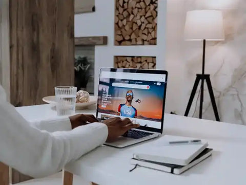 MacBook Pro using his trackpad which has issues while he schedules a MacBook Pro Trackpad repair with Prime Tech Support in Miami