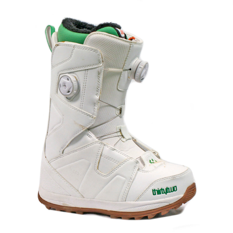32 womens snowboard boots