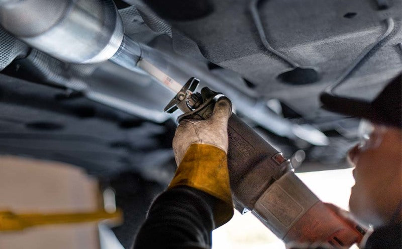 MagnaFlow 18 19 Hyundai Kona OEM Underbody Single Direct Fit EPA Compliant Catalytic Converter