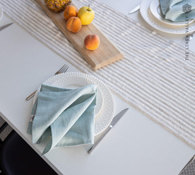 Introducing our dug egg blue napkins set, designed to elevate your dining experience with a touch of warmth and charm.