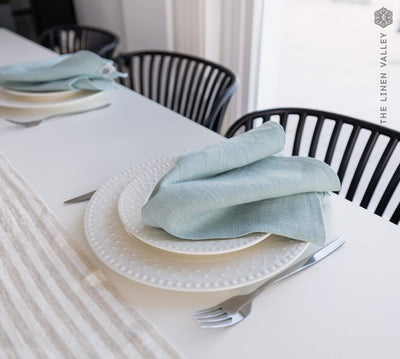 Introducing our dug egg blue napkins set, designed to elevate your dining experience with a touch of warmth and charm.