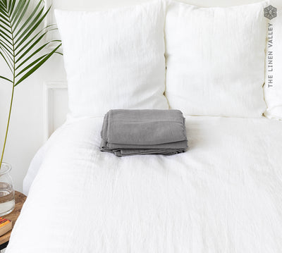 Soft and breathable linen bed sheet is made from highest quality linen.