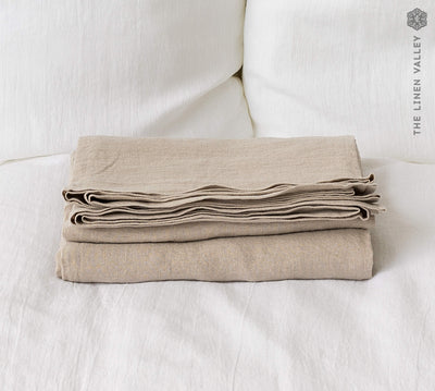 Soft and breathable linen bed sheet is made from highest quality linen. Flat sheets can be used as top sheets.