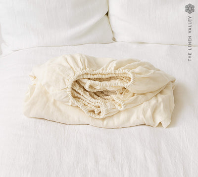 Linen's natural thermoregulating properties ensure that you stay cozy in winter and cool in summer