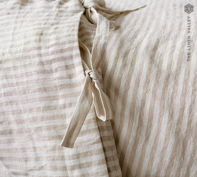 Introducing our striped Linen Duvet Cover Set, designed and crafted to infuse elegance and comfort into your bedroom.