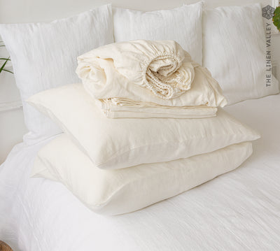 Crafted to perfection, this set includes a sumptuously soft fitted sheet, a luxuriously smooth flat sheet, and your choice of two pillowcases.