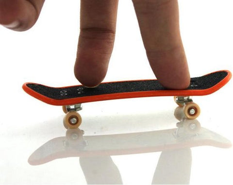 Finger skate