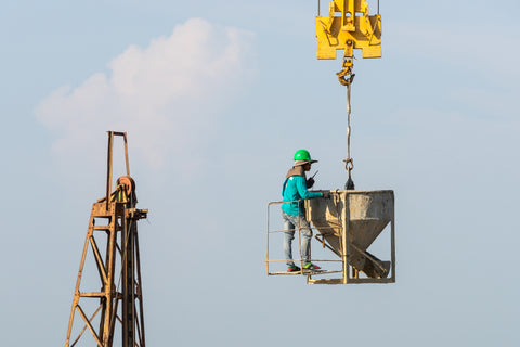 construction worker hard hat