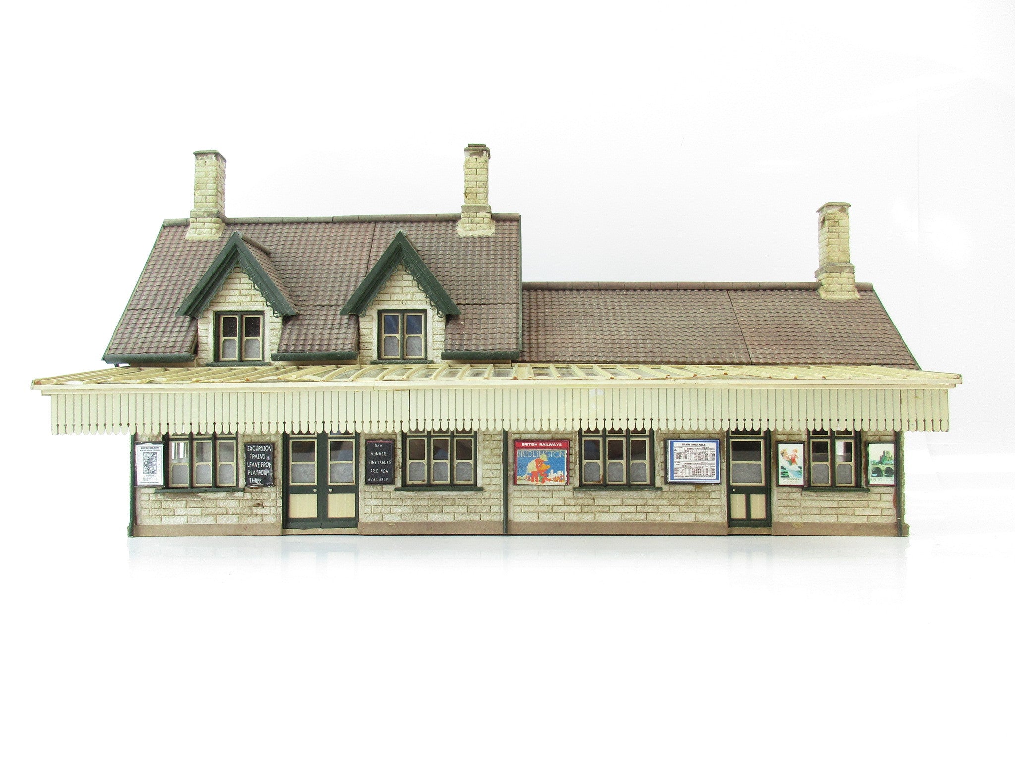 o scale train buildings