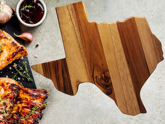 https://cdn.shopify.com/s/files/1/0670/5889/3091/products/texas-cutting-board-840791.jpg?v=1695108143&width=533