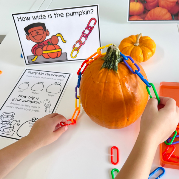 Measure a pumpkin with linking chains