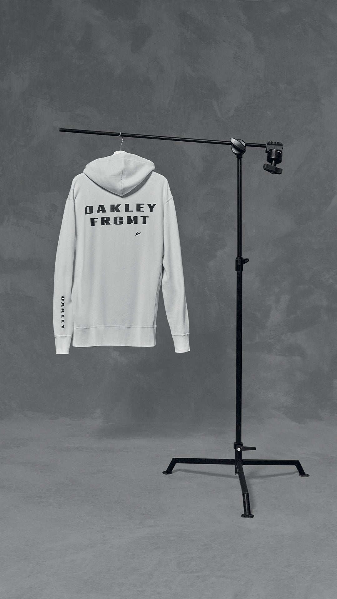 限定モデル 超限定 希少サイズ 即発送 OAKLEY Fragment HOODIE XL