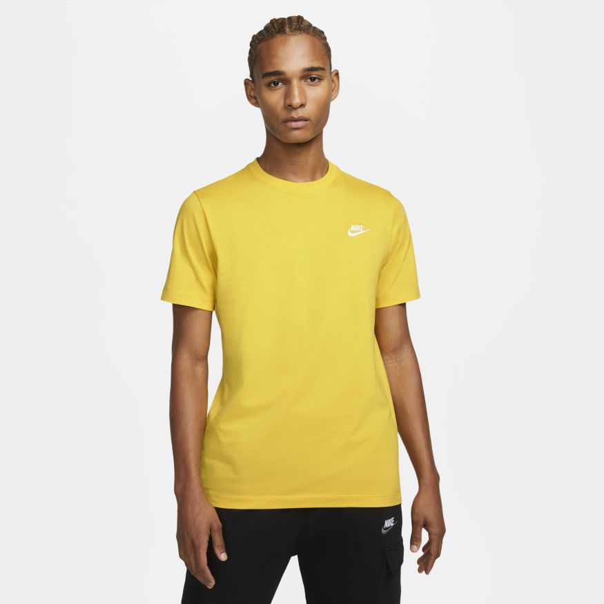 in de tussentijd punt holte Nike NSW Club T-Shirt - SoleFly