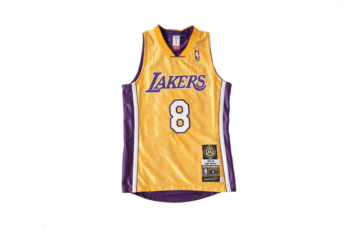 Mitchell & Ness HOF #24 Kobe Bryant Los Angeles Lakers 1996-2016 Jersey in Gold — Major