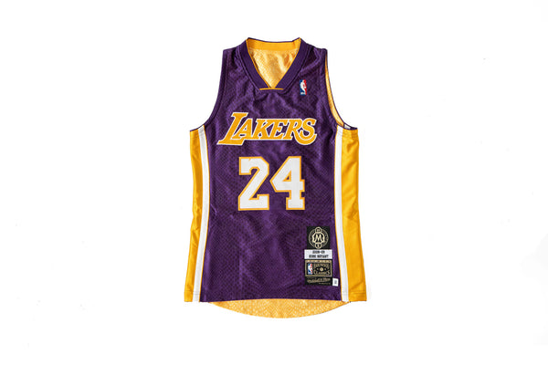 MITCHELL & NESS Los Angeles Lakers Kobe Bryant 8/24 Authentic Reversible  Jersey NNBJGS20051-LALGOLDKBR - Karmaloop