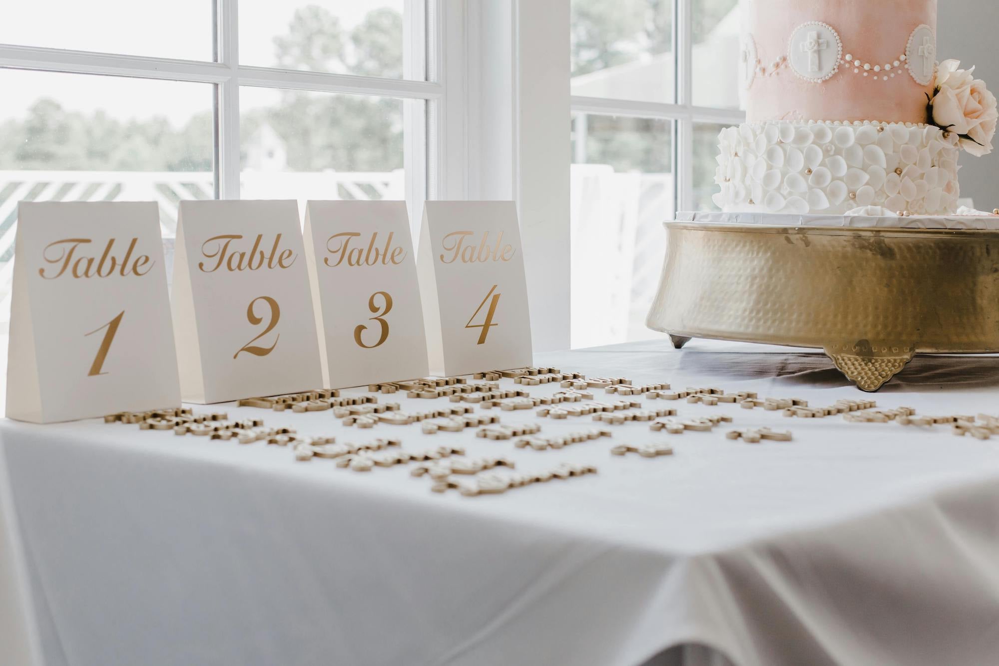 Mise en place d'un plan de table de mariage