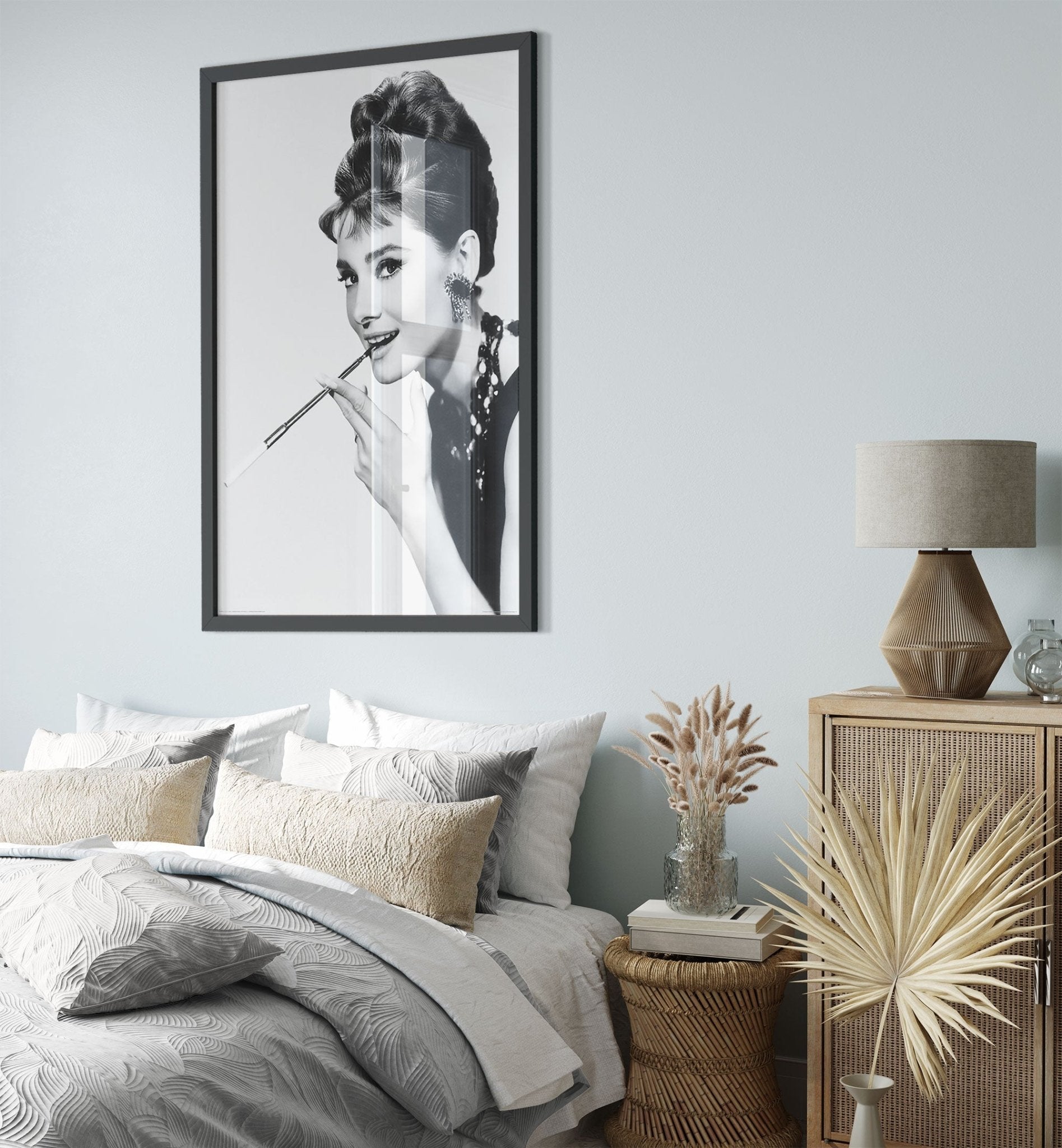 Audrey Hepburn Poster, Smoking Fashion Icon, Rare Photo, Sex Symbol Au
