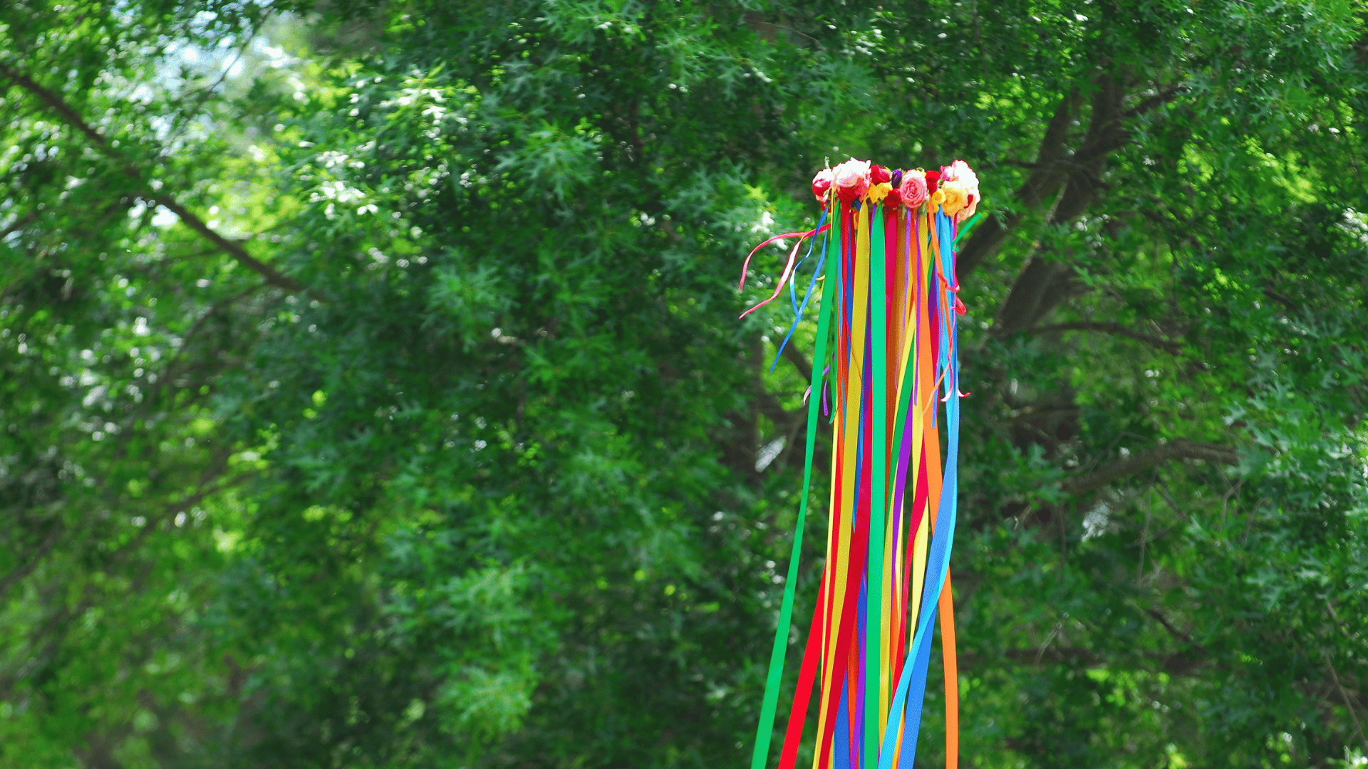 Make a Maypole