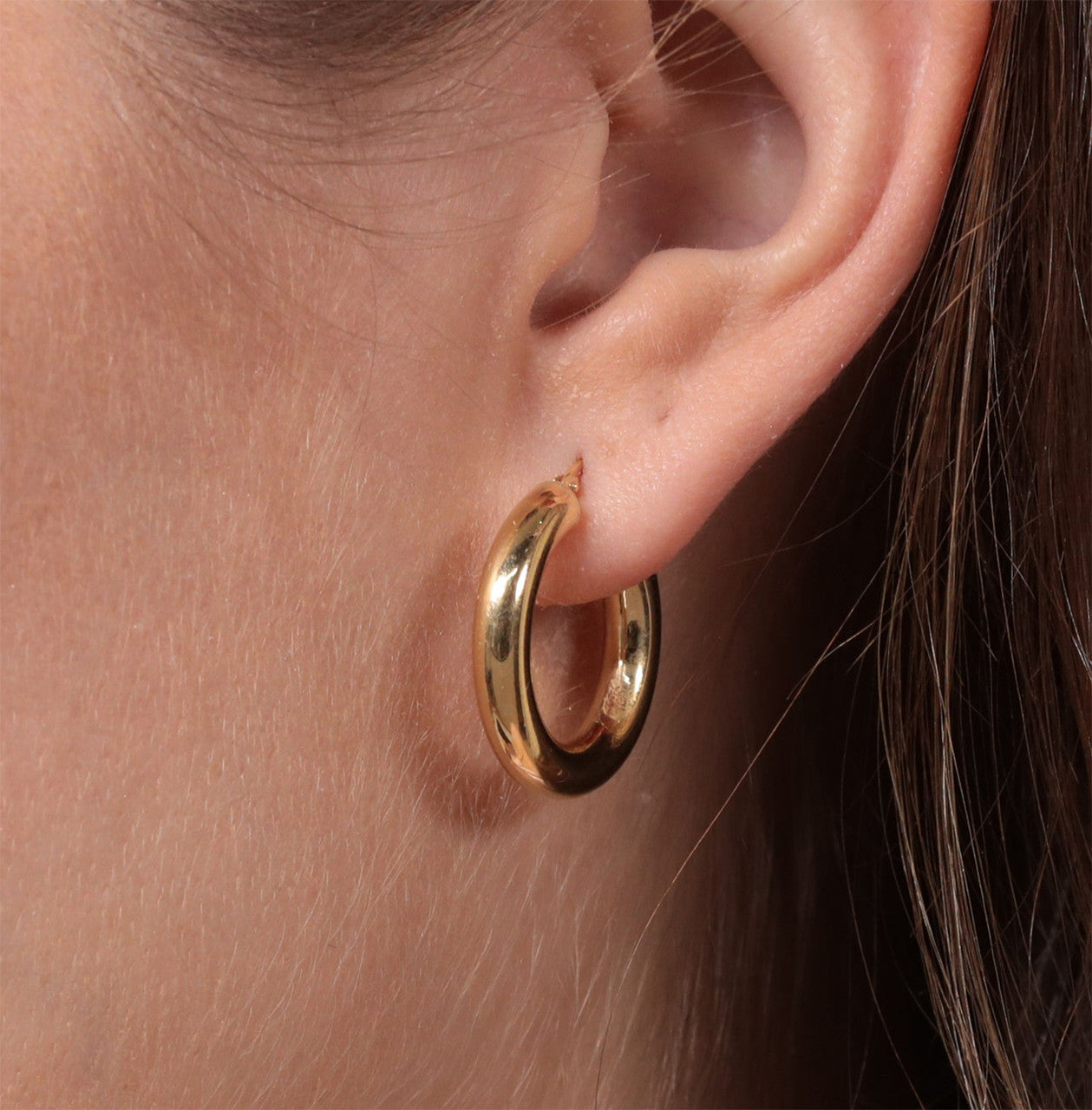PLAIN HOOP EARRING SMALL GOLD - T.I.T.S. Store | Conscious fashion with a  flirty wink