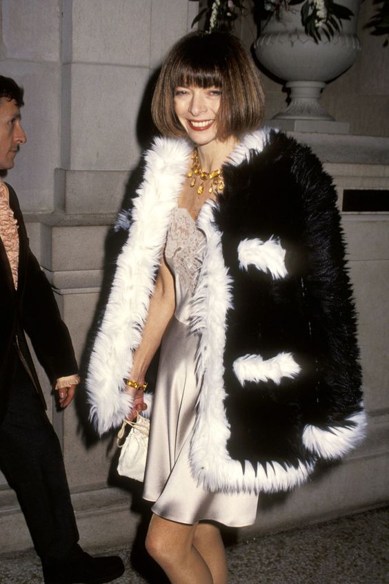 anna wintour wearing fur