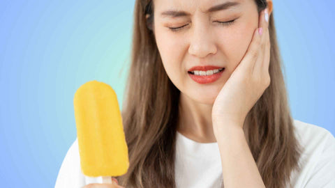 A woman having oral problem