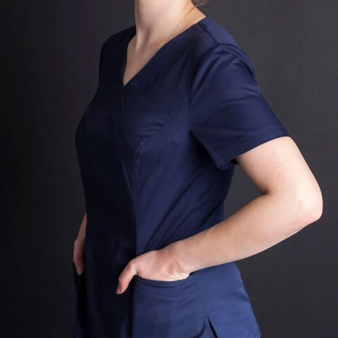Elevate your Look: Hirawats Scrubs Define Professional Style