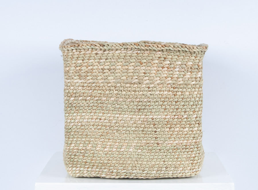 square basket with lid